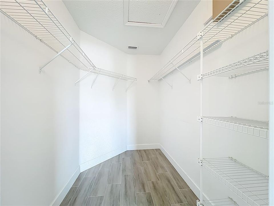 待售: $379,000 (3 贝兹, 2 浴室, 1586 平方英尺)