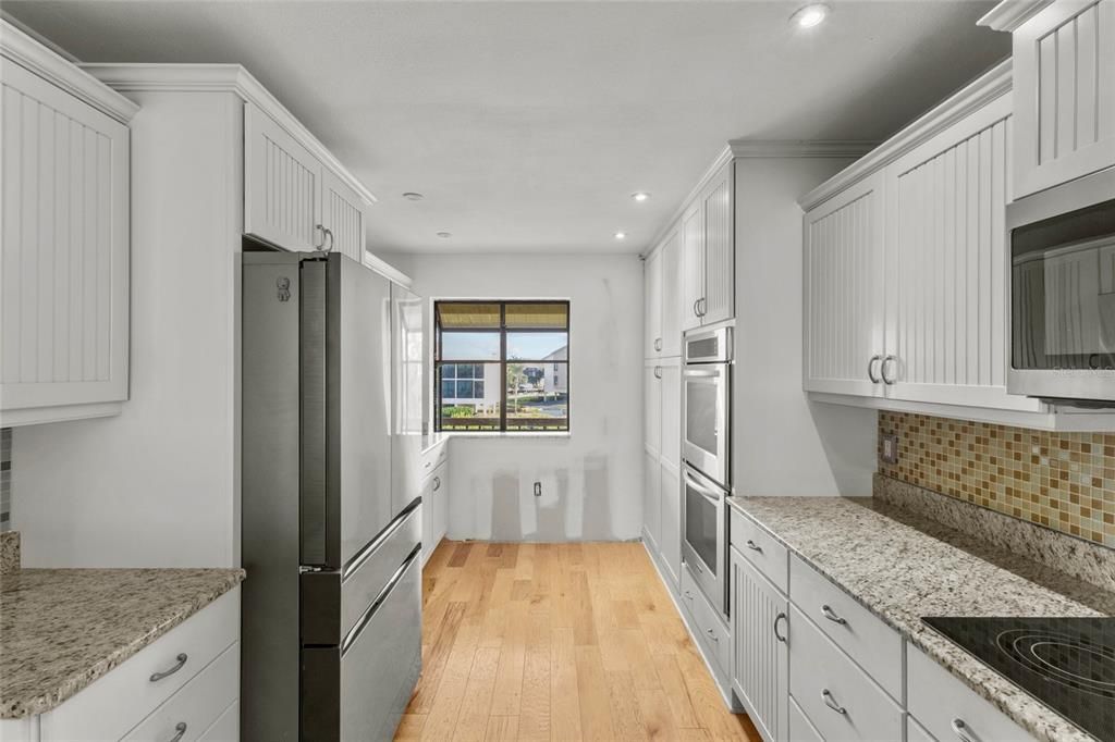 待售: $899,000 (3 贝兹, 2 浴室, 2156 平方英尺)