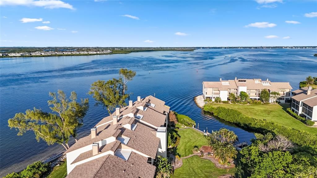 待售: $899,000 (3 贝兹, 2 浴室, 2156 平方英尺)