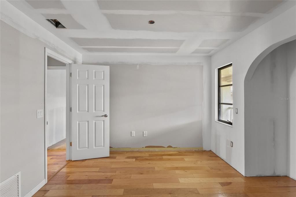 待售: $899,000 (3 贝兹, 2 浴室, 2156 平方英尺)