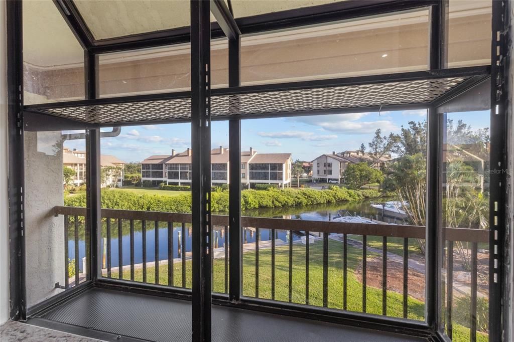 待售: $899,000 (3 贝兹, 2 浴室, 2156 平方英尺)