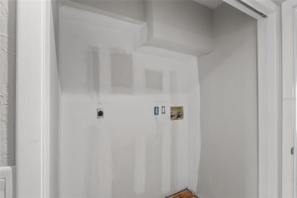 待售: $899,000 (3 贝兹, 2 浴室, 2156 平方英尺)