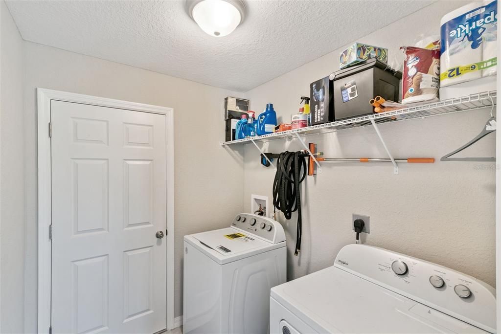 For Sale: $270,000 (3 beds, 2 baths, 1284 Square Feet)