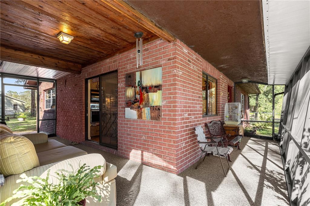 待售: $183,900 (2 贝兹, 1 浴室, 1015 平方英尺)