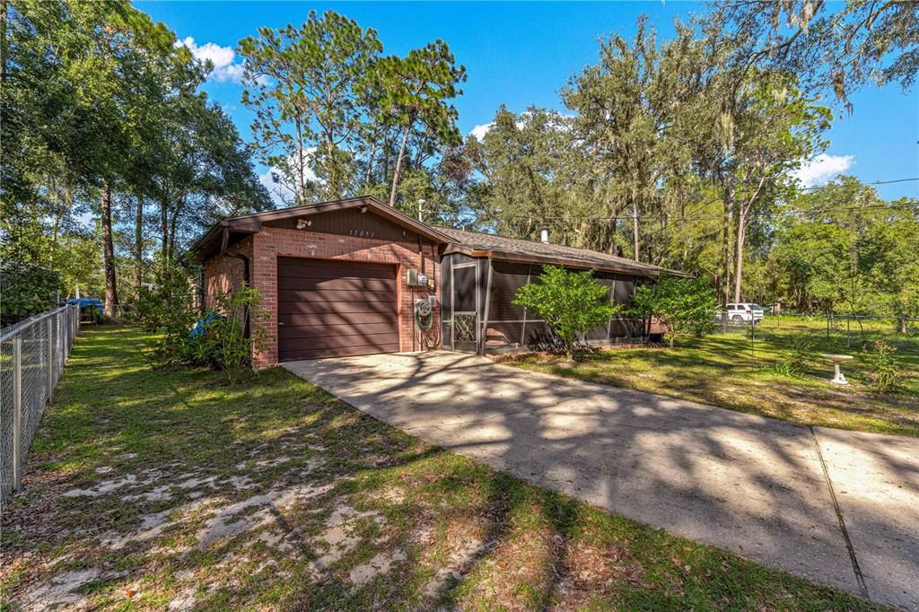 待售: $183,900 (2 贝兹, 1 浴室, 1015 平方英尺)