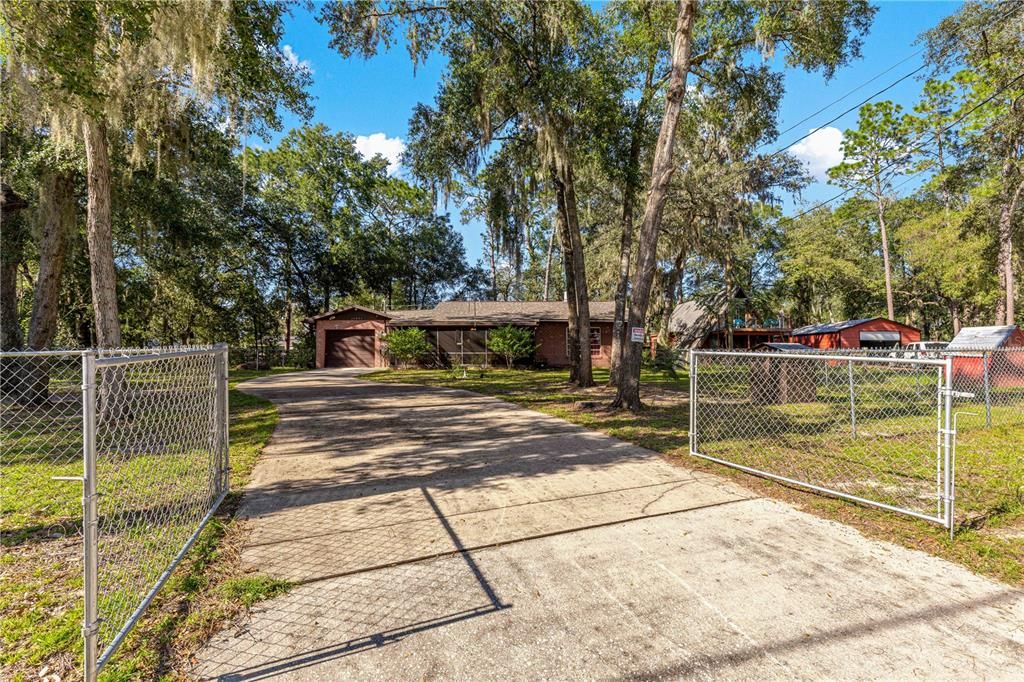 待售: $183,900 (2 贝兹, 1 浴室, 1015 平方英尺)