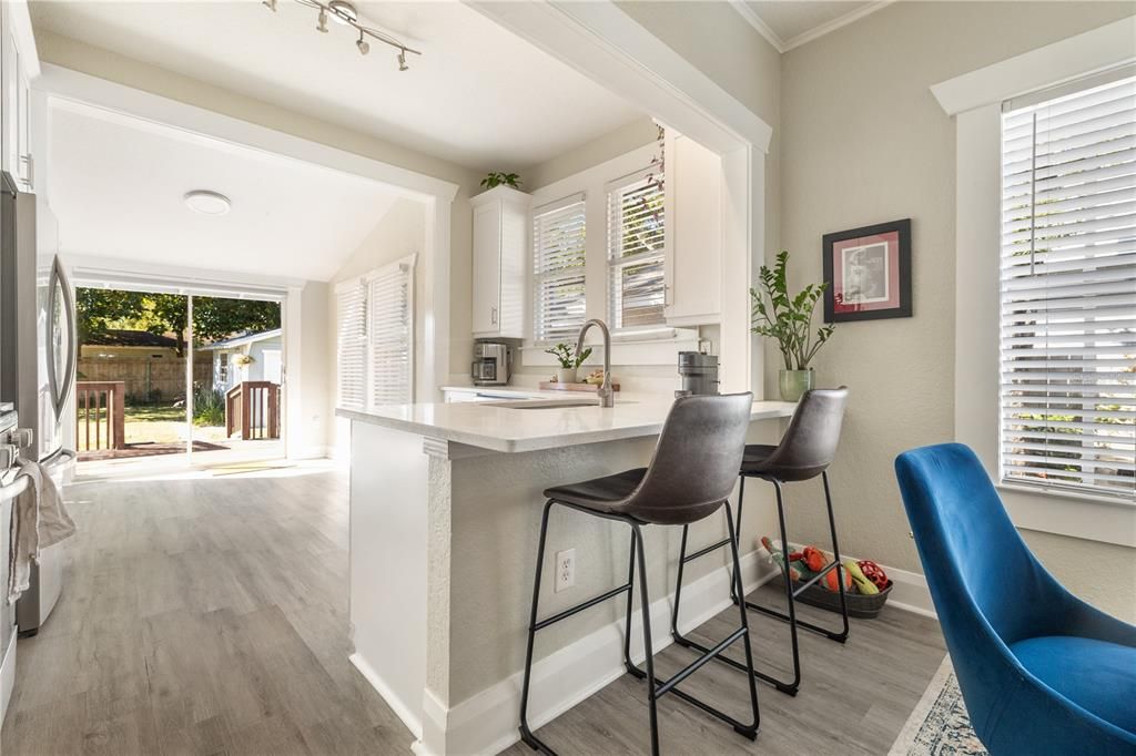 For Sale: $394,990 (3 beds, 1 baths, 1087 Square Feet)