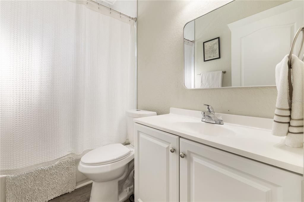 For Sale: $394,990 (3 beds, 1 baths, 1087 Square Feet)