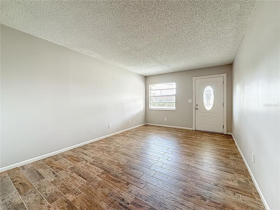 待售: $384,999 (2 贝兹, 2 浴室, 1508 平方英尺)