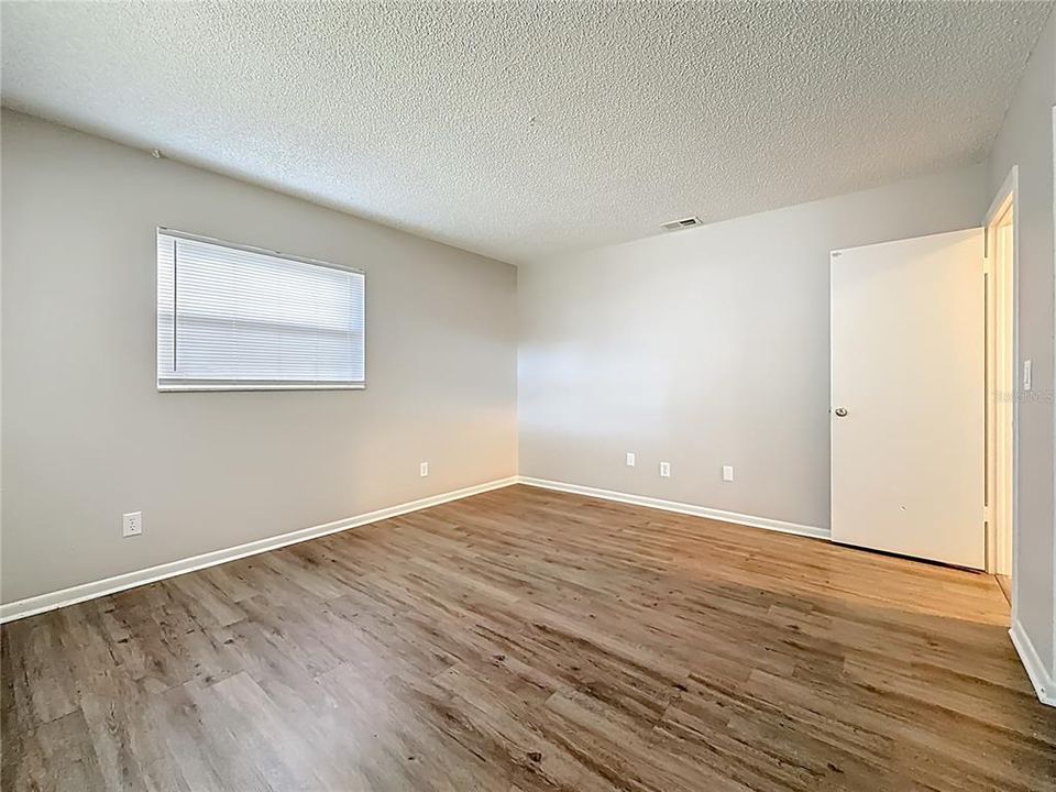 待售: $384,999 (2 贝兹, 2 浴室, 1508 平方英尺)