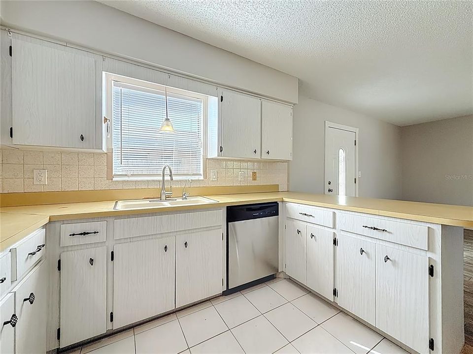 待售: $384,999 (2 贝兹, 2 浴室, 1508 平方英尺)