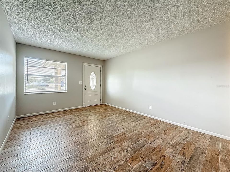 待售: $384,999 (2 贝兹, 2 浴室, 1508 平方英尺)