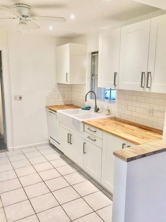 For Sale: $549,000 (2 beds, 2 baths, 1331 Square Feet)