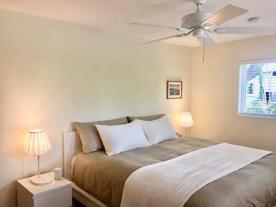 For Sale: $549,000 (2 beds, 2 baths, 1331 Square Feet)