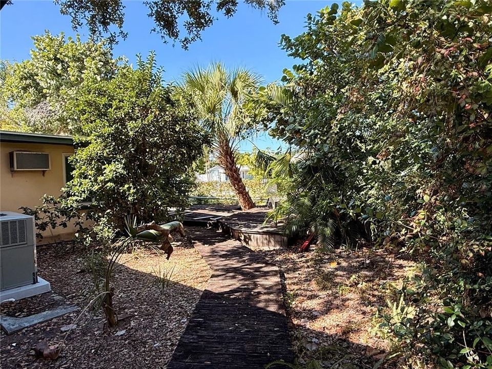 For Sale: $549,000 (2 beds, 2 baths, 1331 Square Feet)