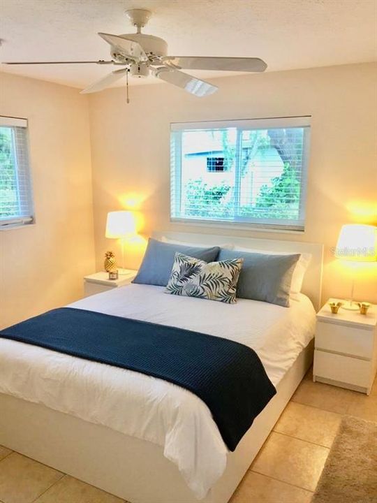 For Sale: $549,000 (2 beds, 2 baths, 1331 Square Feet)