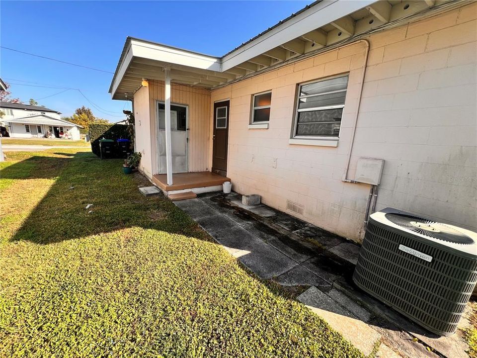 For Rent: $1,399 (2 beds, 1 baths, 660 Square Feet)