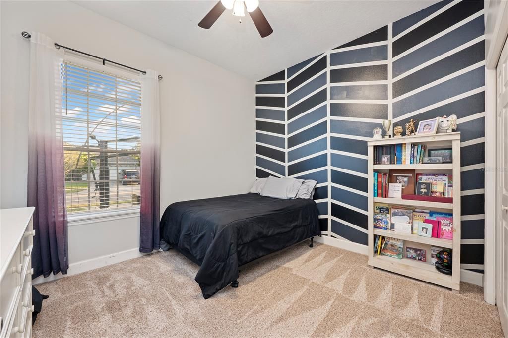 合同活跃: $525,000 (4 贝兹, 3 浴室, 2252 平方英尺)