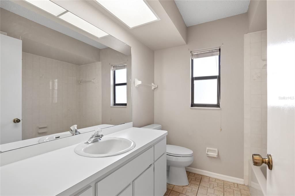 For Sale: $340,000 (3 beds, 2 baths, 1837 Square Feet)