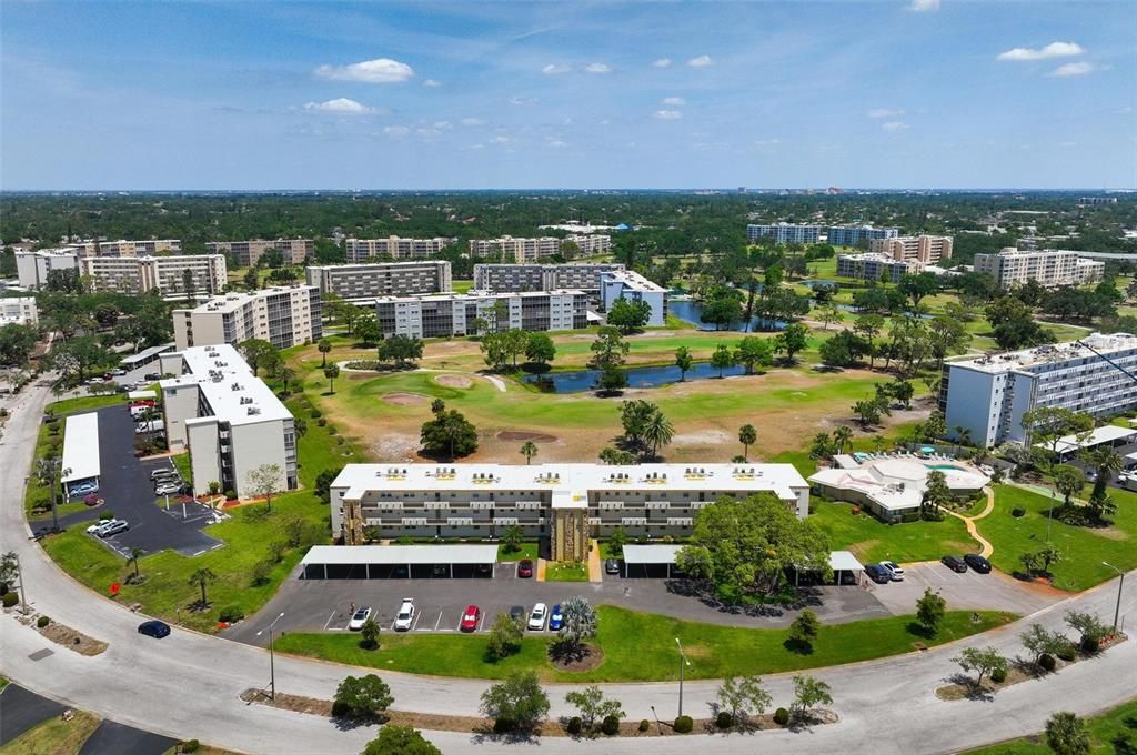 待售: $139,900 (1 贝兹, 1 浴室, 765 平方英尺)