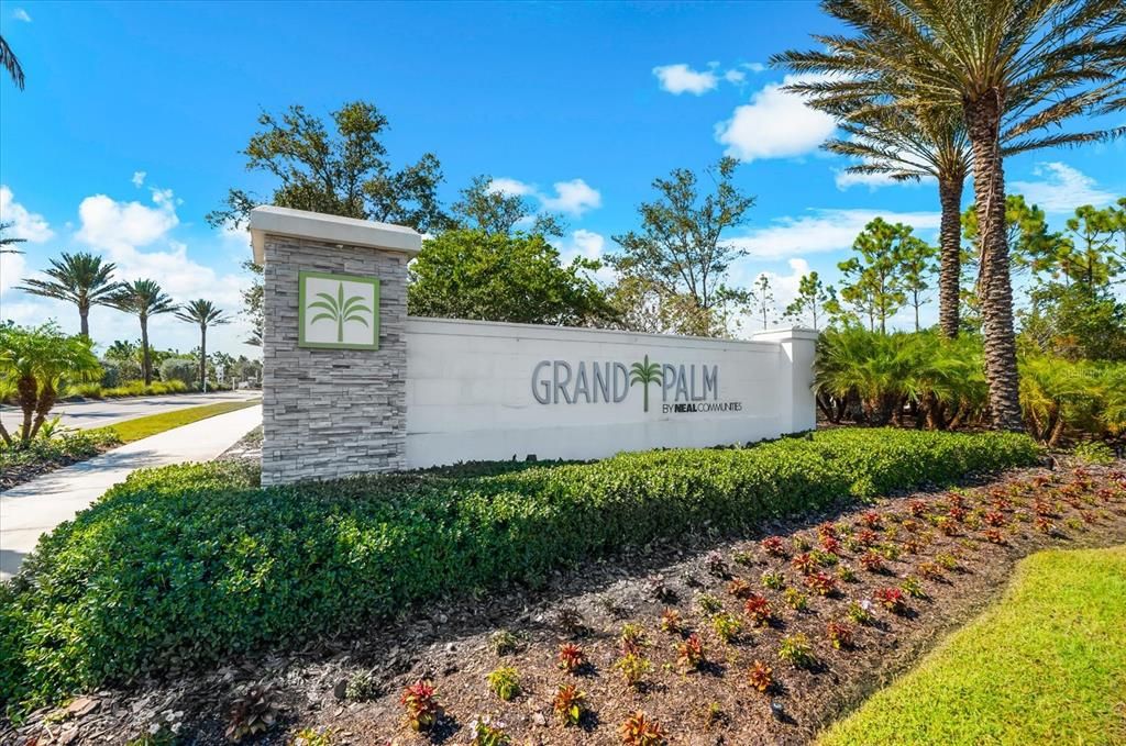 For Sale: $699,000 (3 beds, 3 baths, 2563 Square Feet)