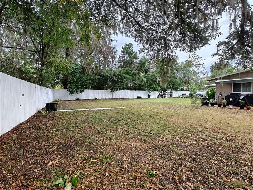 For Rent: $1,400 (1 beds, 1 baths, 1400 Square Feet)