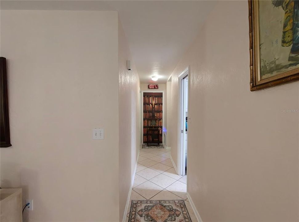 For Rent: $1,550 (1 beds, 1 baths, 800 Square Feet)