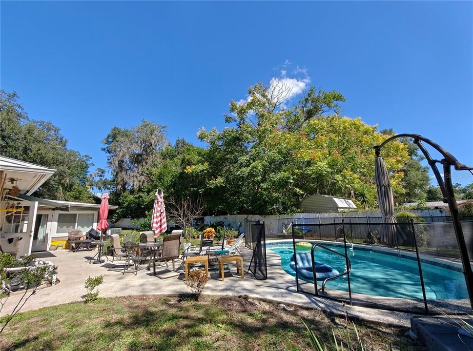 For Rent: $1,400 (1 beds, 1 baths, 1400 Square Feet)