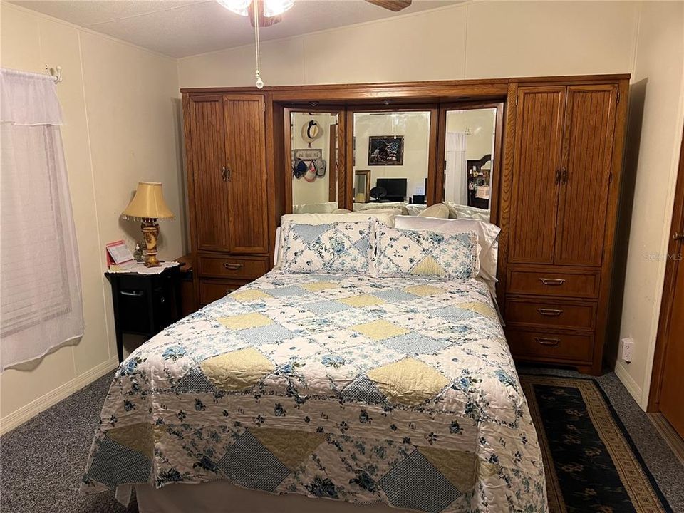 For Sale: $275,000 (3 beds, 2 baths, 1152 Square Feet)