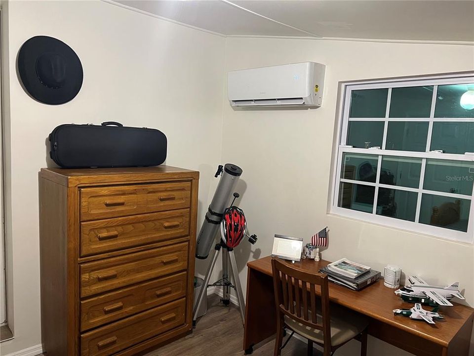 For Sale: $275,000 (3 beds, 2 baths, 1152 Square Feet)