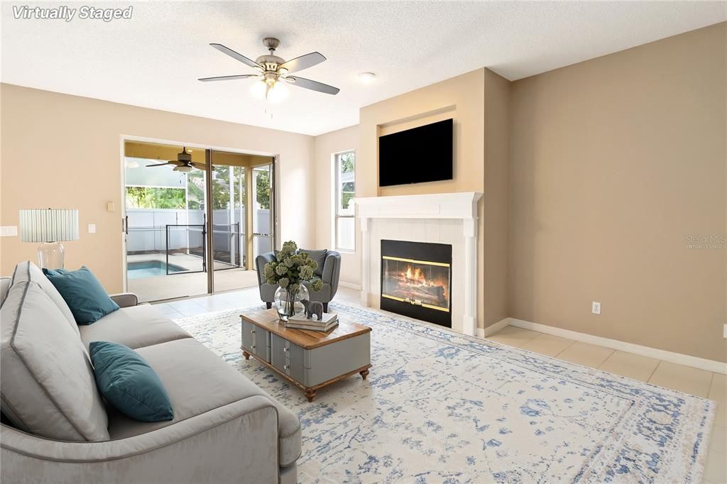 For Sale: $569,000 (4 beds, 2 baths, 2494 Square Feet)