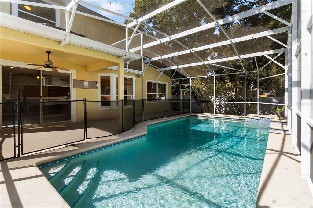 For Sale: $569,000 (4 beds, 2 baths, 2494 Square Feet)