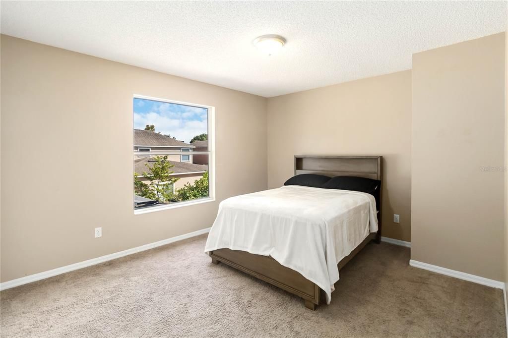 For Sale: $569,000 (4 beds, 2 baths, 2494 Square Feet)