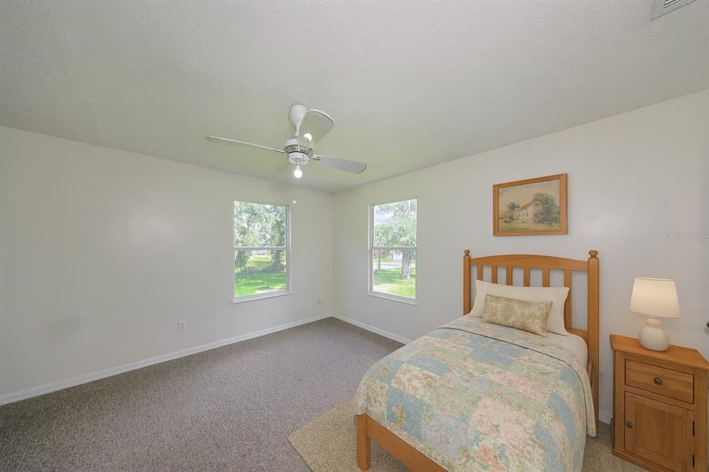 For Rent: $2,350 (3 beds, 2 baths, 1600 Square Feet)