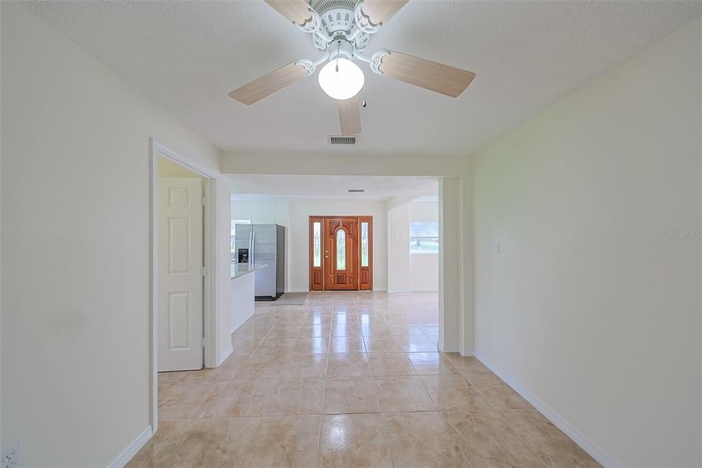 For Rent: $2,350 (3 beds, 2 baths, 1600 Square Feet)