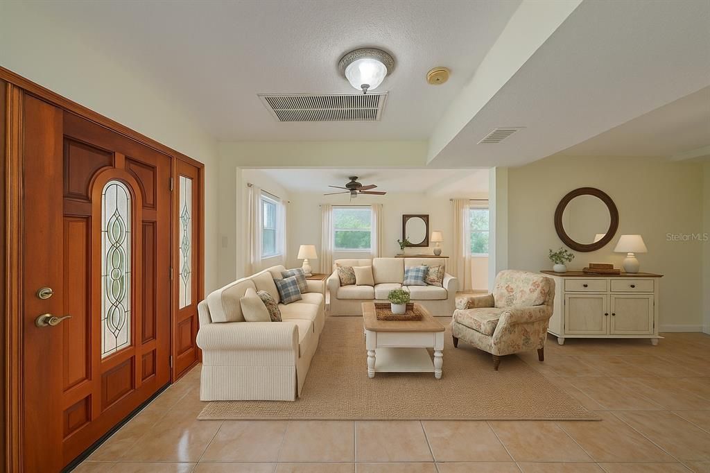 For Rent: $2,350 (3 beds, 2 baths, 1600 Square Feet)