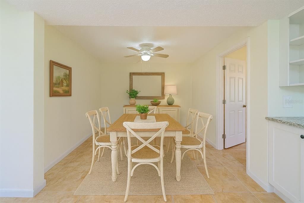 For Rent: $2,350 (3 beds, 2 baths, 1600 Square Feet)