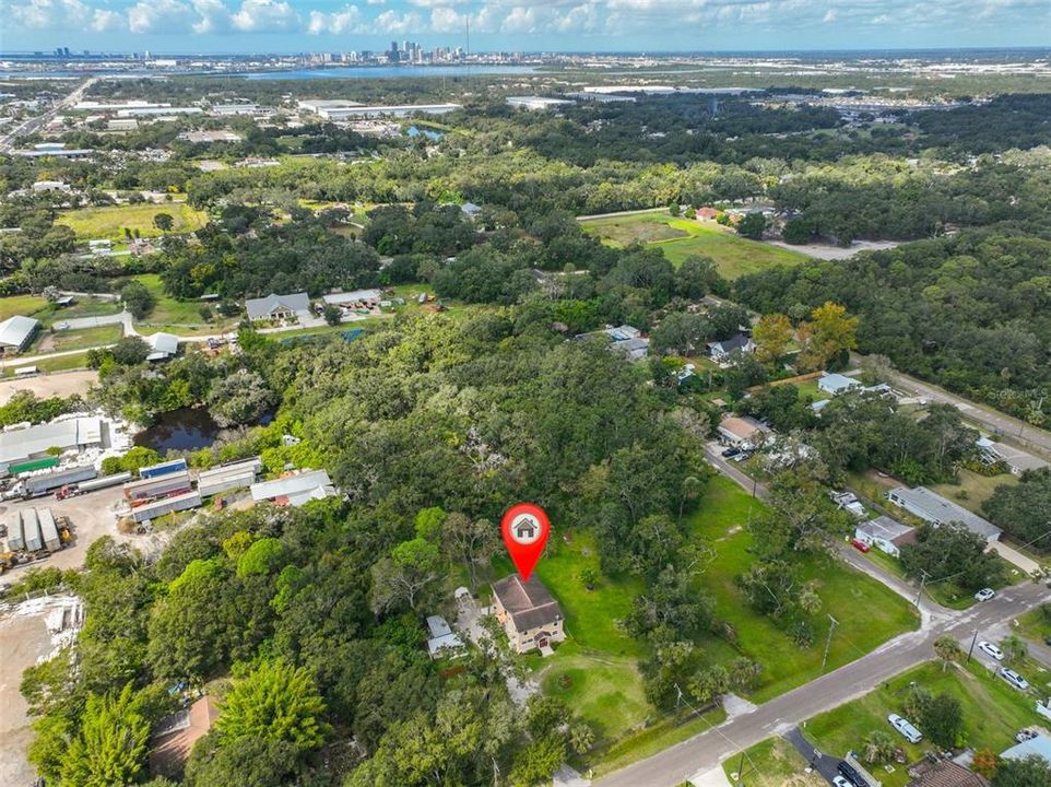 For Rent: $2,350 (3 beds, 2 baths, 1600 Square Feet)