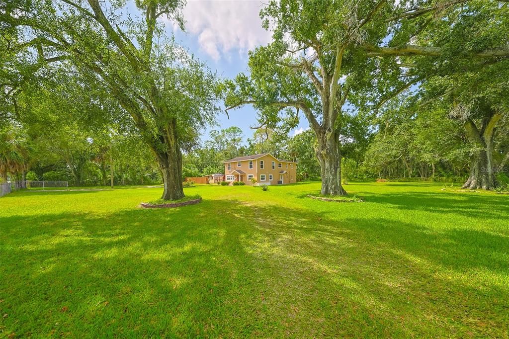 For Rent: $2,350 (3 beds, 2 baths, 1600 Square Feet)