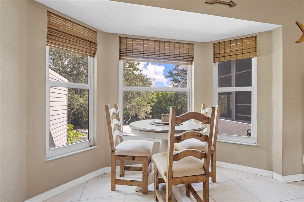 待售: $349,900 (3 贝兹, 2 浴室, 1264 平方英尺)