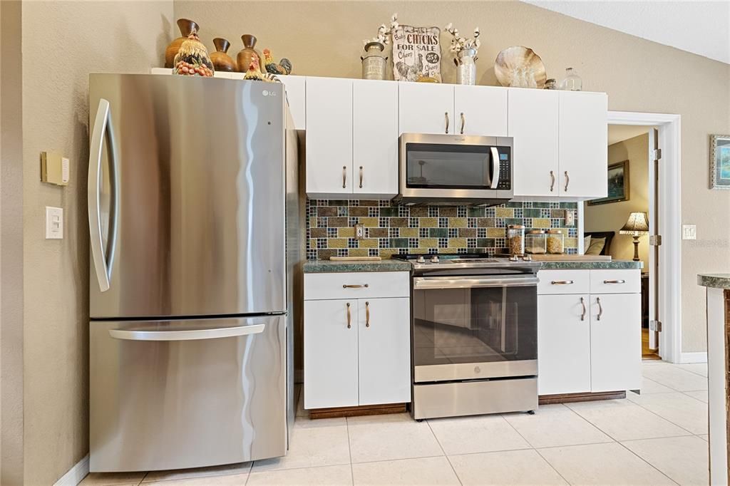 待售: $349,900 (3 贝兹, 2 浴室, 1264 平方英尺)