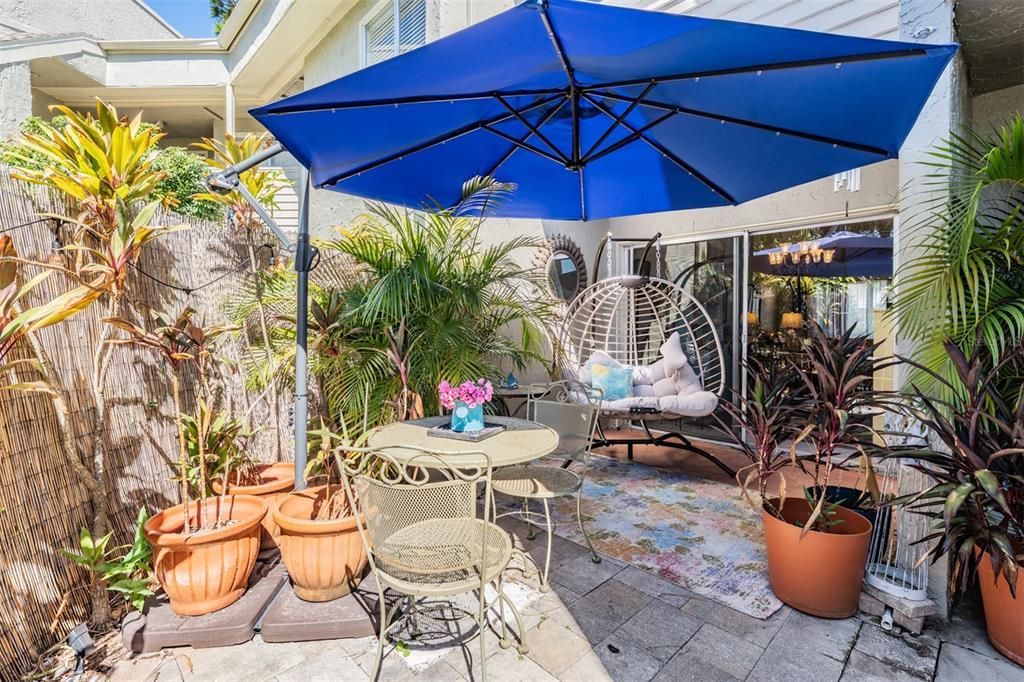 待售: $214,999 (2 贝兹, 2 浴室, 980 平方英尺)