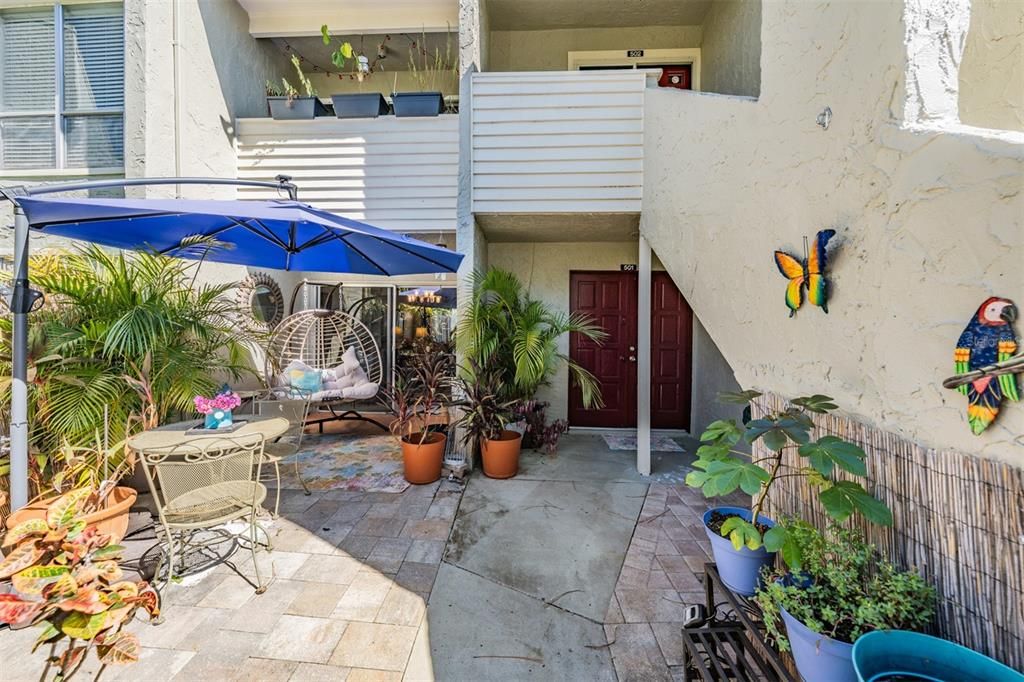 待售: $214,999 (2 贝兹, 2 浴室, 980 平方英尺)