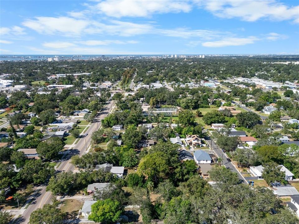 合同活跃: $249,900 (3 贝兹, 1 浴室, 1017 平方英尺)