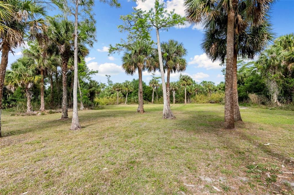 For Sale: $950,000 (3 beds, 2 baths, 1905 Square Feet)