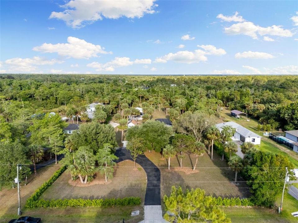 For Sale: $950,000 (3 beds, 2 baths, 1905 Square Feet)