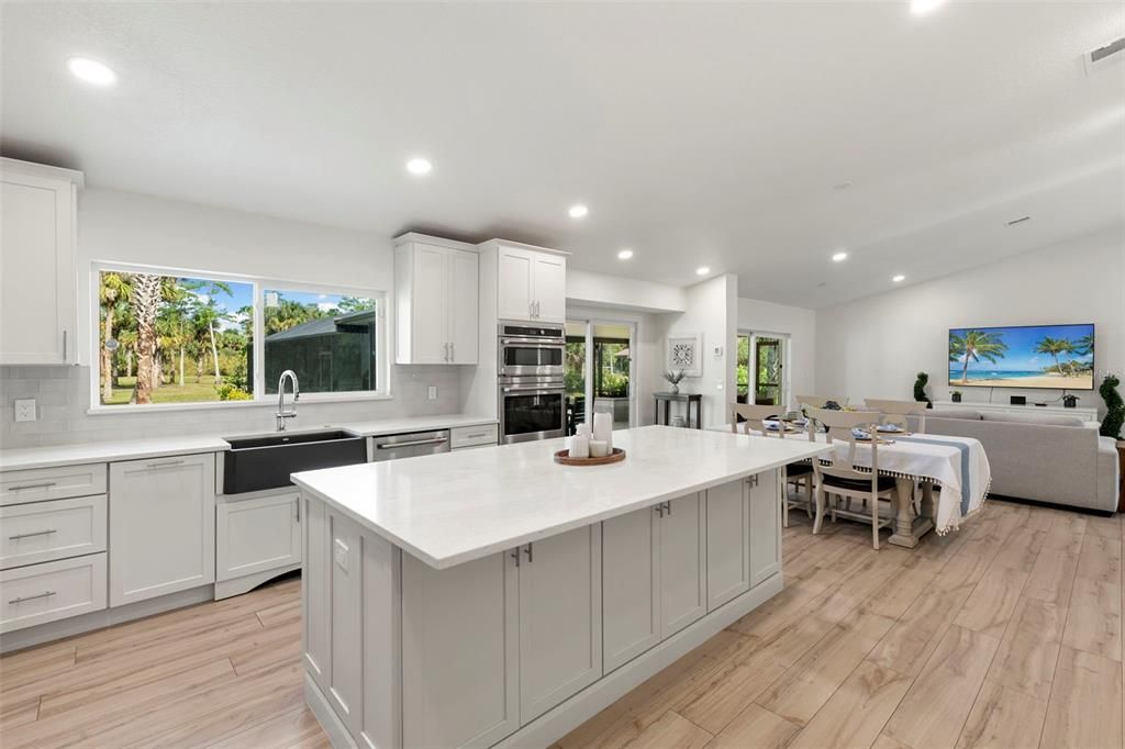 For Sale: $950,000 (3 beds, 2 baths, 1905 Square Feet)