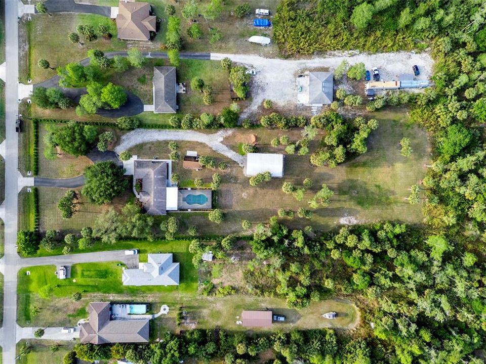 For Sale: $950,000 (3 beds, 2 baths, 1905 Square Feet)