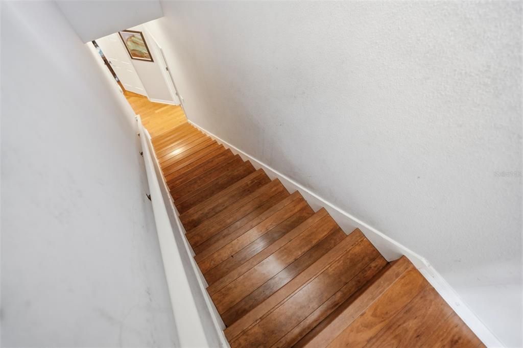 For Sale: $409,900 (4 beds, 3 baths, 2807 Square Feet)