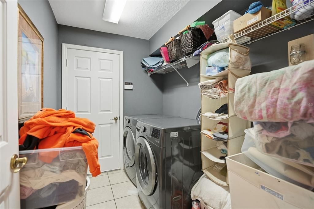 For Sale: $409,900 (4 beds, 3 baths, 2807 Square Feet)